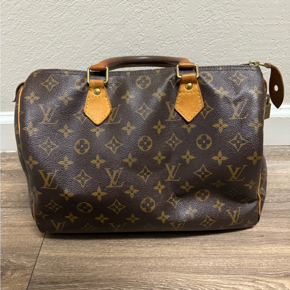 Louis Vuitton Speedy 30 Bag